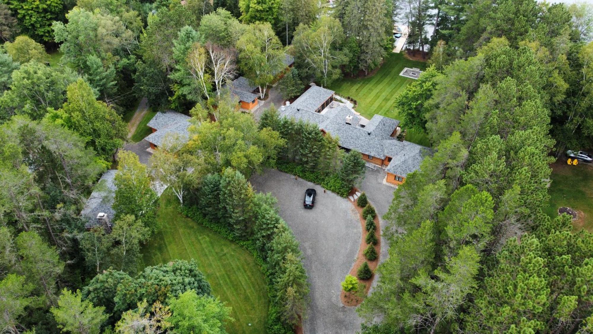 Haliburton Post House 호텔 Minden 외부 사진