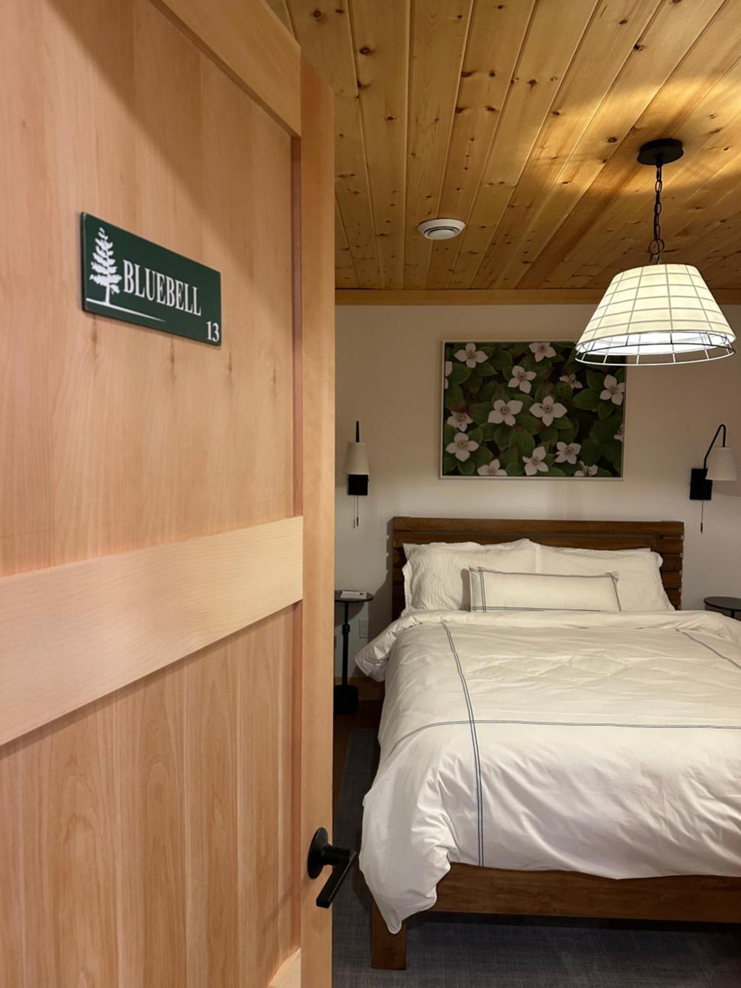 Haliburton Post House 호텔 Minden 외부 사진