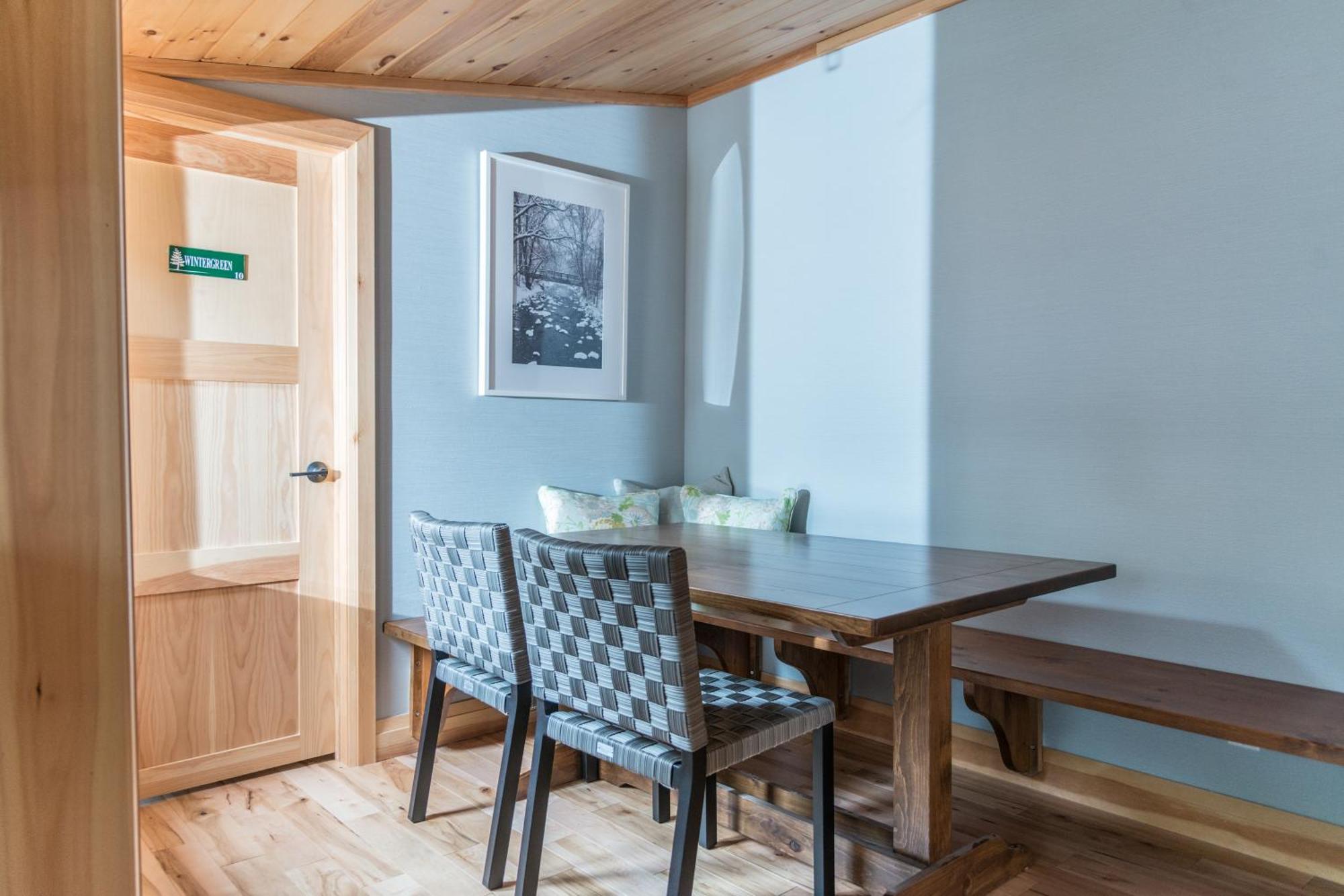 Haliburton Post House 호텔 Minden 외부 사진
