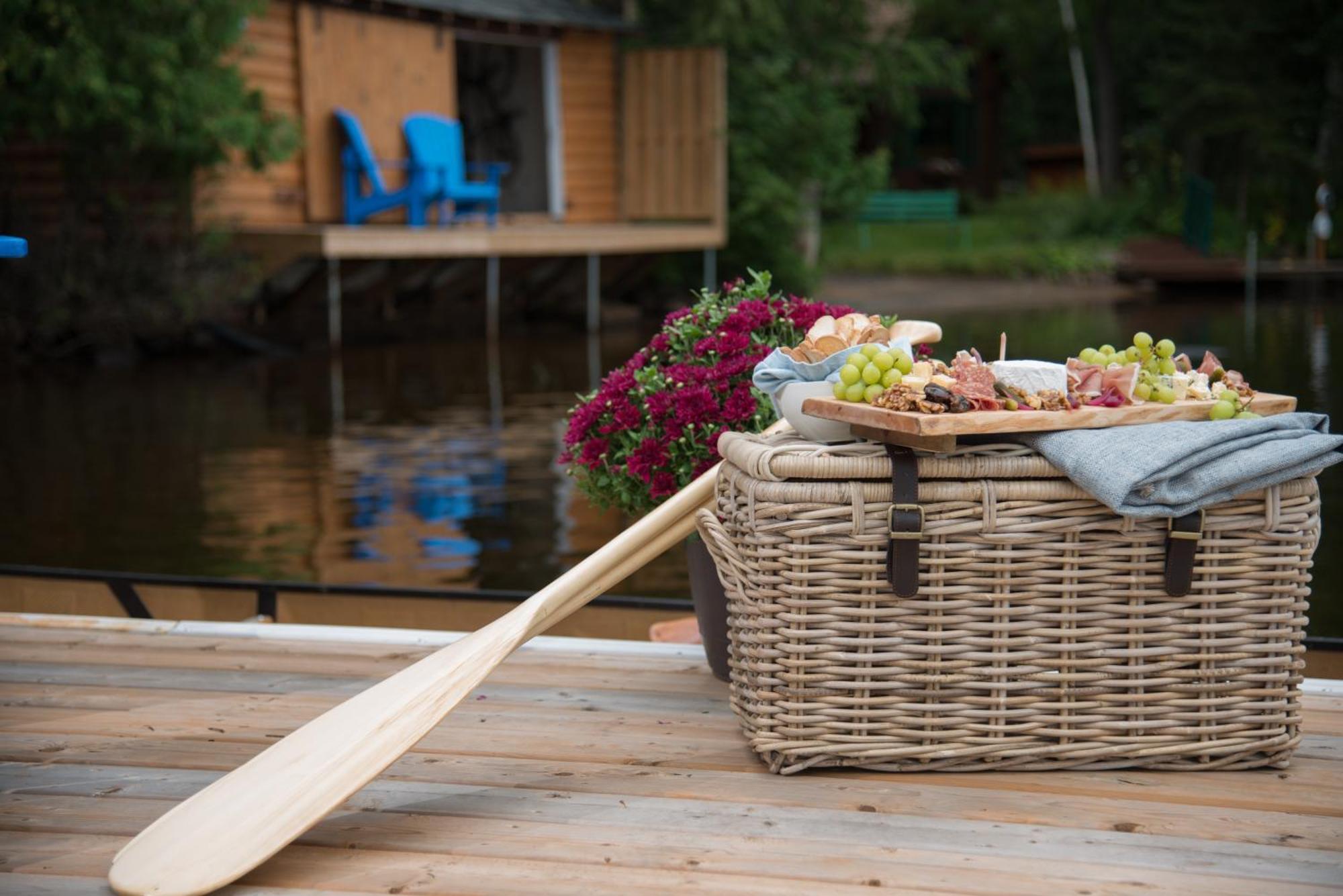 Haliburton Post House 호텔 Minden 외부 사진