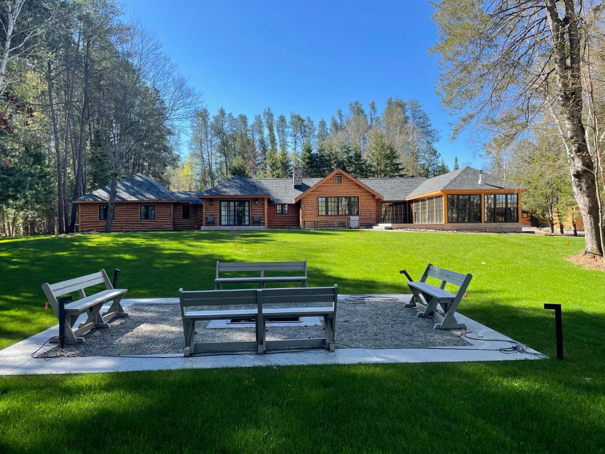 Haliburton Post House 호텔 Minden 외부 사진